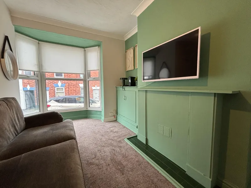 4 Bedroom | Student House | West End // Sept 2026 - Image 10